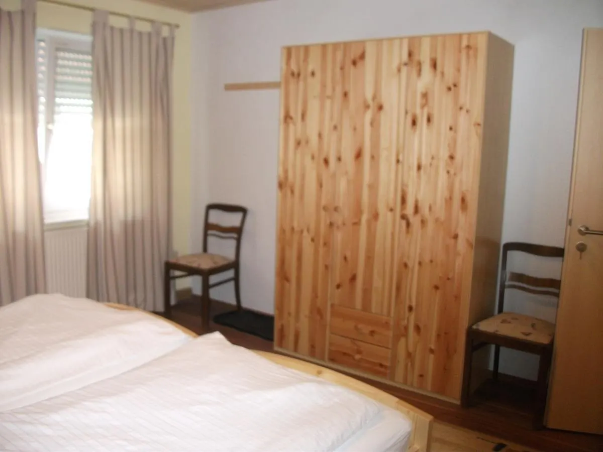 Ferienwohnung Fischer Mit Balkon Hambach  Apartment Hambach (Bavaria)